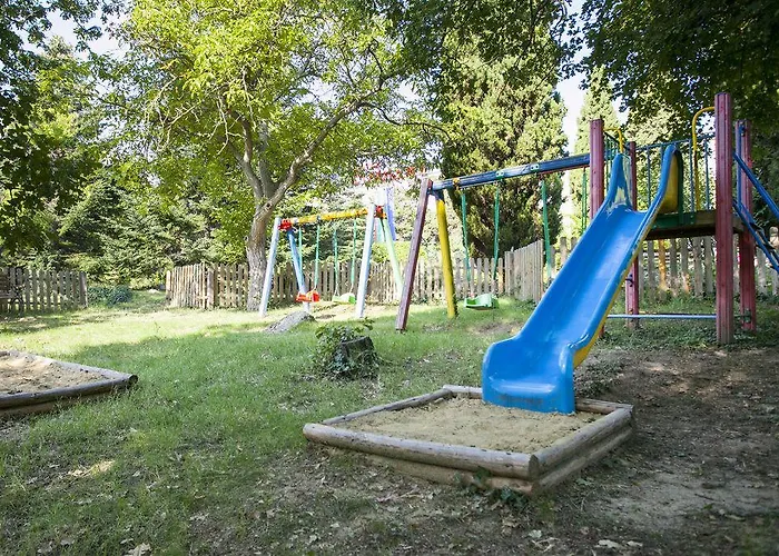 Strandzha - Free Parking 3*