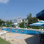 Strandzha - Free Parking מלון