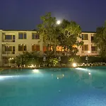 Strandzha - Free Parking מלון 3*