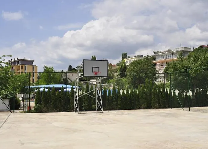 Strandzha - Free Parking Hotel