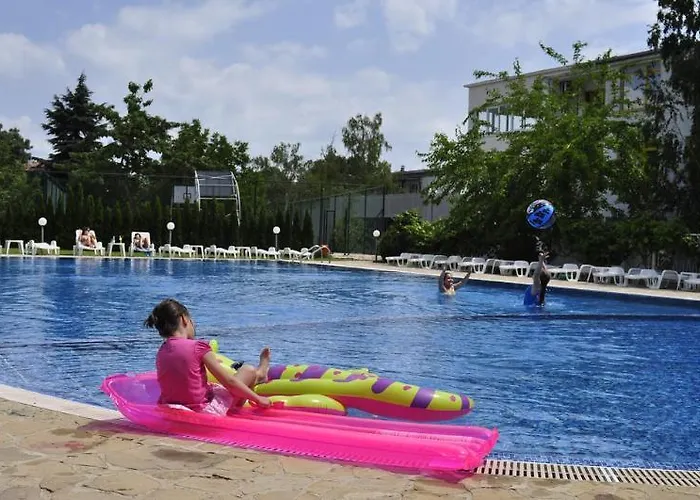 Strandzha - Free Parking 3*