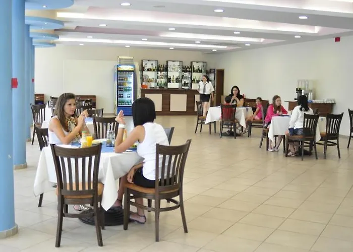 Strandzha - Free Parking 3* Golden Sands