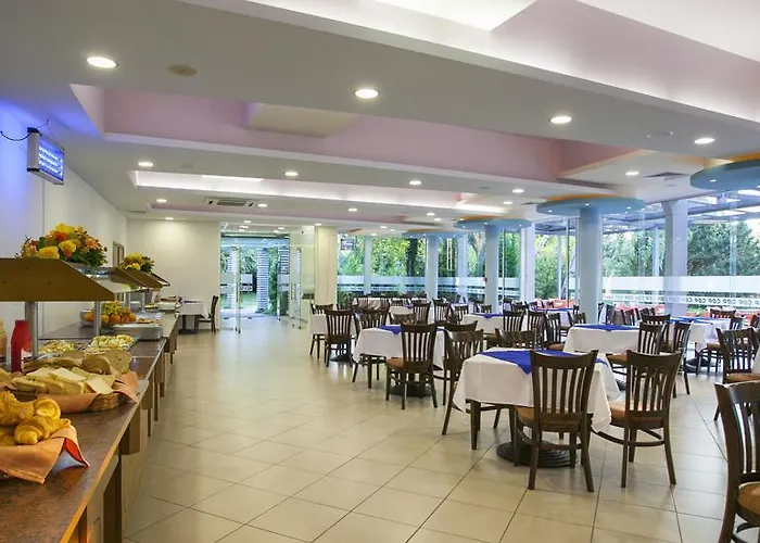 Hotel Strandzha - Free Parking Golden Sands